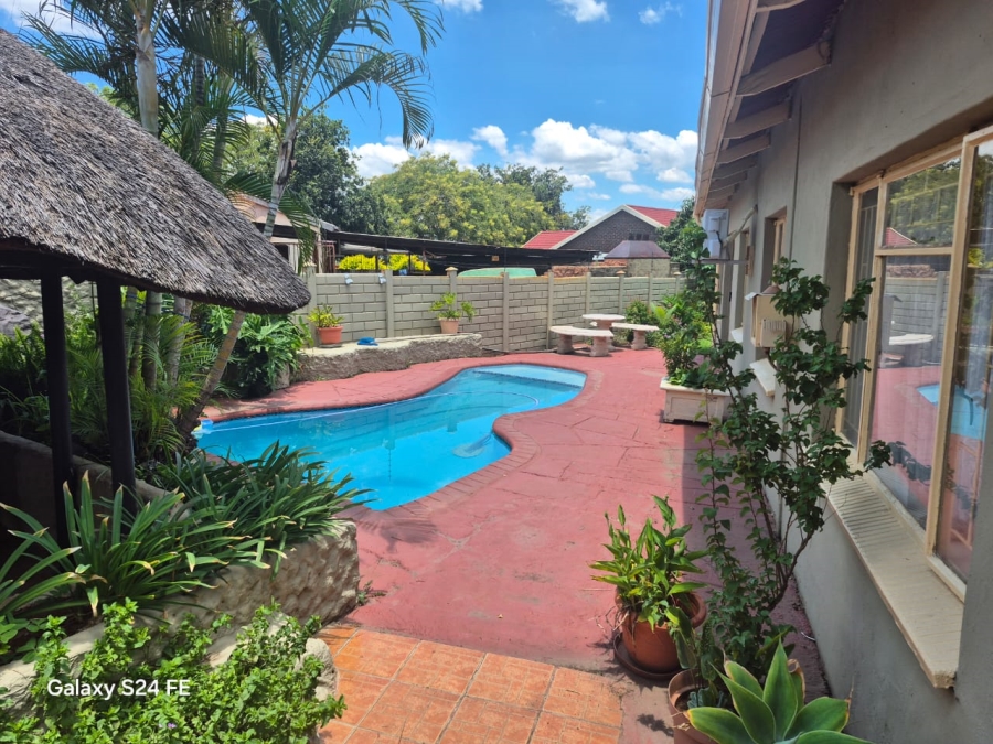 3 Bedroom Property for Sale in Geelhoutpark North West